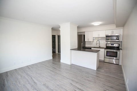 Floor plan for 3 beds, 1 bath, 830 sqft